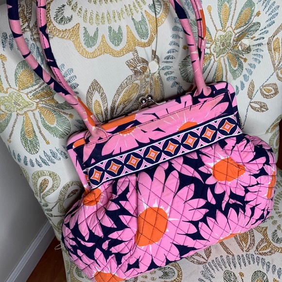 Vera Bradley Handbags - Vera Bradley Bright Pink Daisy Kisslock Purse Bag